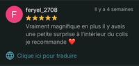 Avis client 5 étoiles décrivant un caftan magnifique avec une attention surprise dans le colis et une recommandation positive.